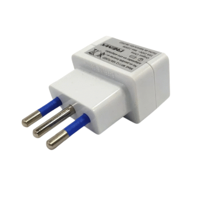 Adaptador 16 A → 10 A con protección eléctrica, 250 V, 2.200 W. Termoplástico ignífugo, 2 polos + tierra. Ideal para instalaciones domésticas seguras.
